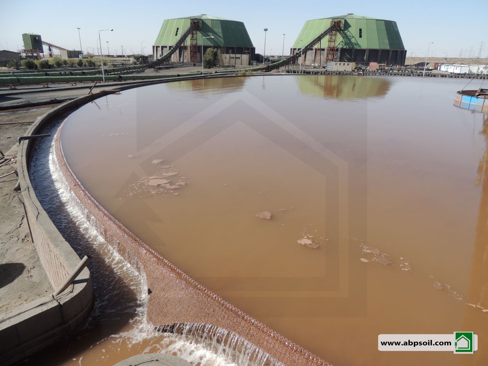 مرحله ته نشینی در تصفیه پساب معادن شن و ماسه